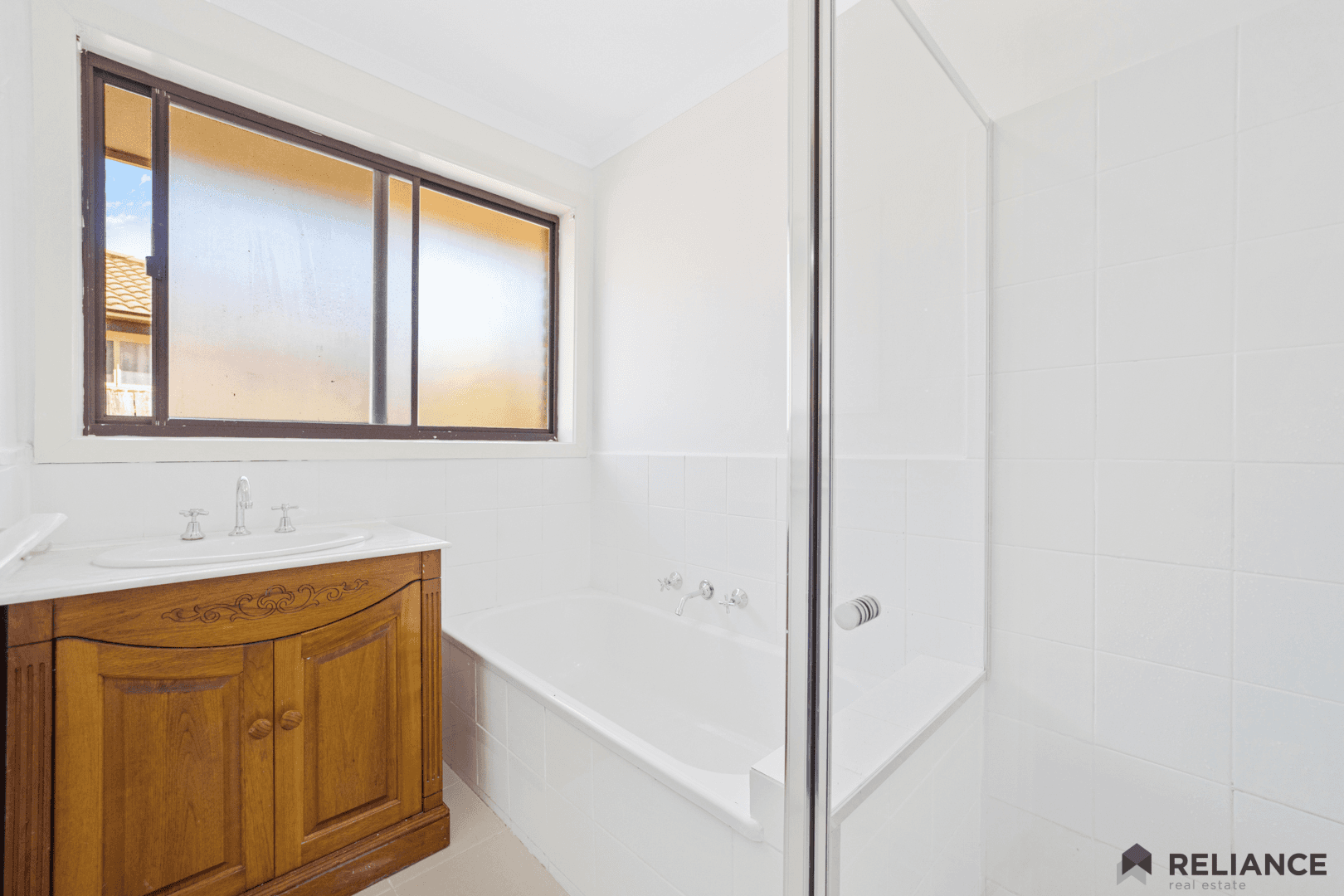 24 Blackwood Drive, Melton South, VIC 3338