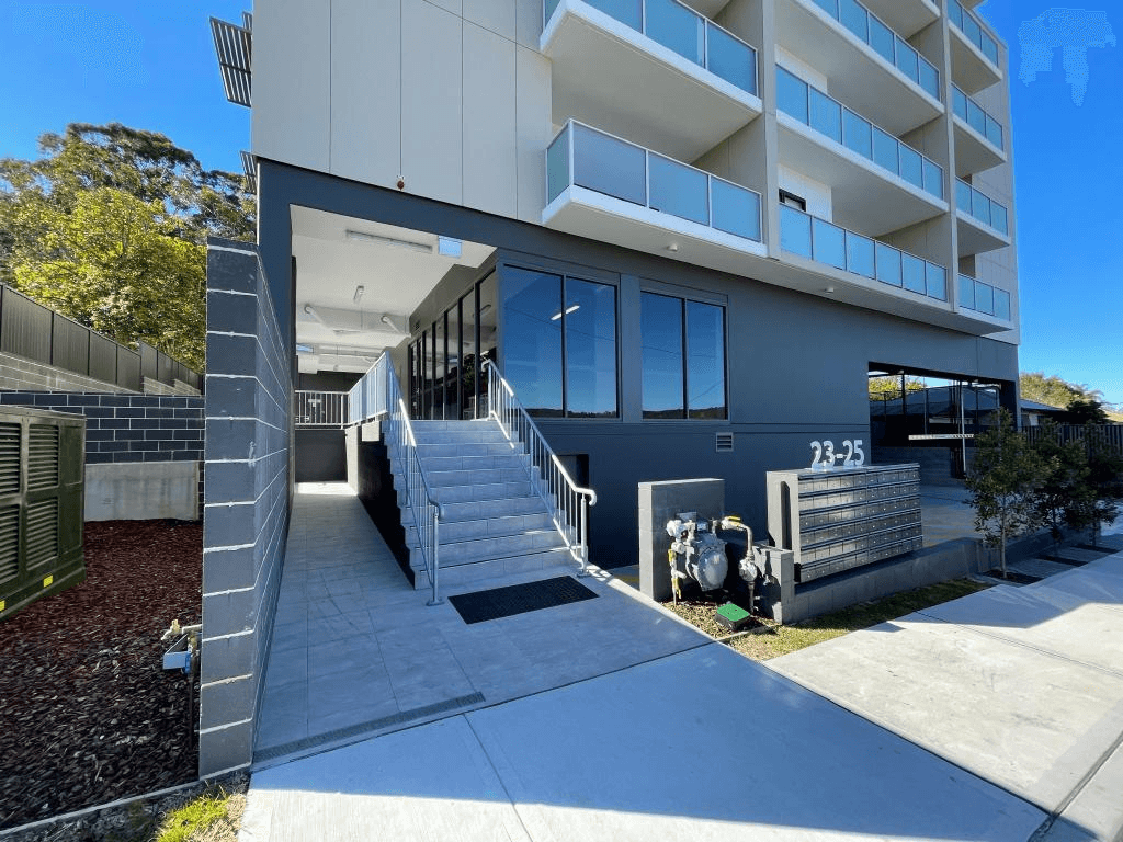23-25 Young St, West Gosford, nsw 2250