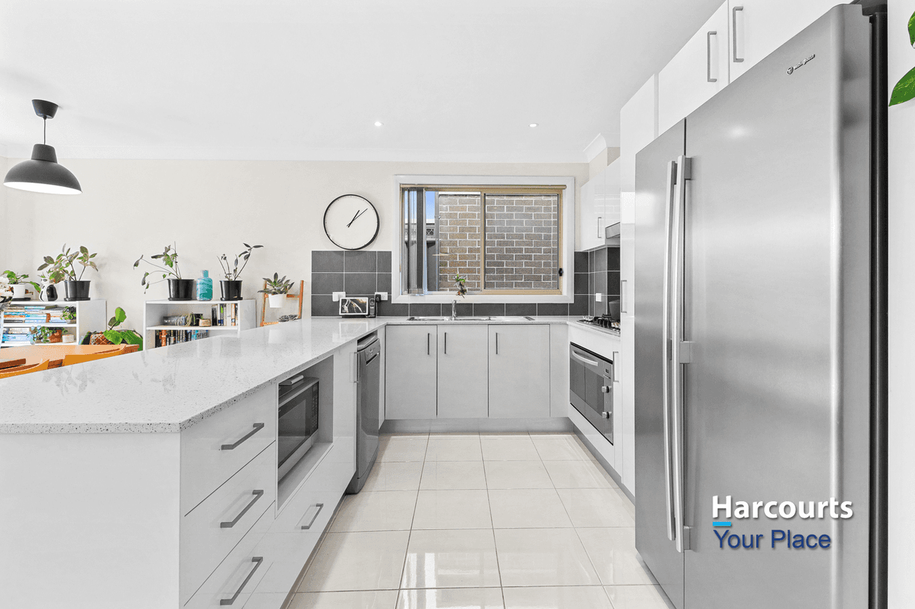 15 Stephenson Drive, ROPES CROSSING, NSW 2760