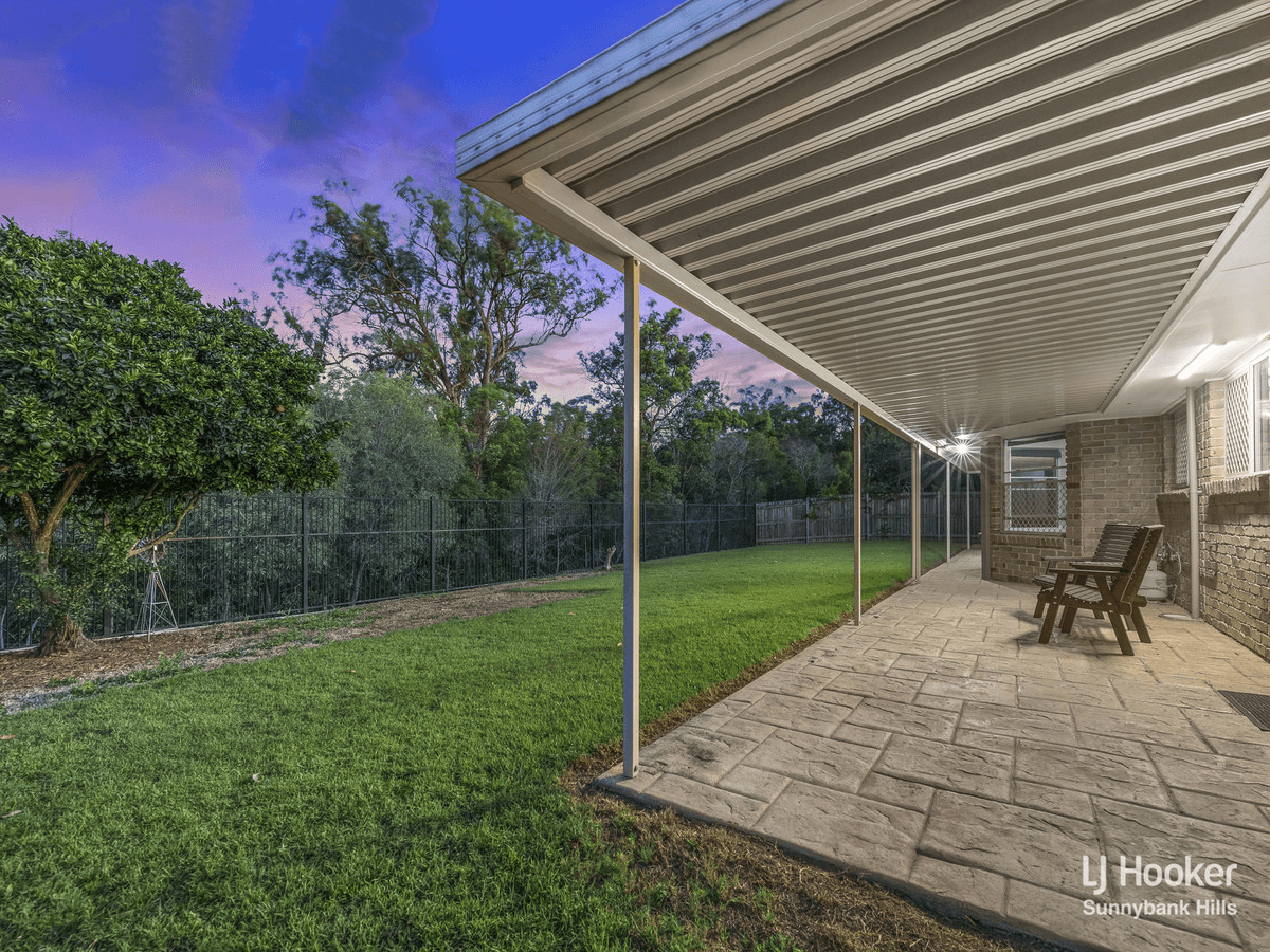 10 Poinciana Crescent, STRETTON, QLD 4116