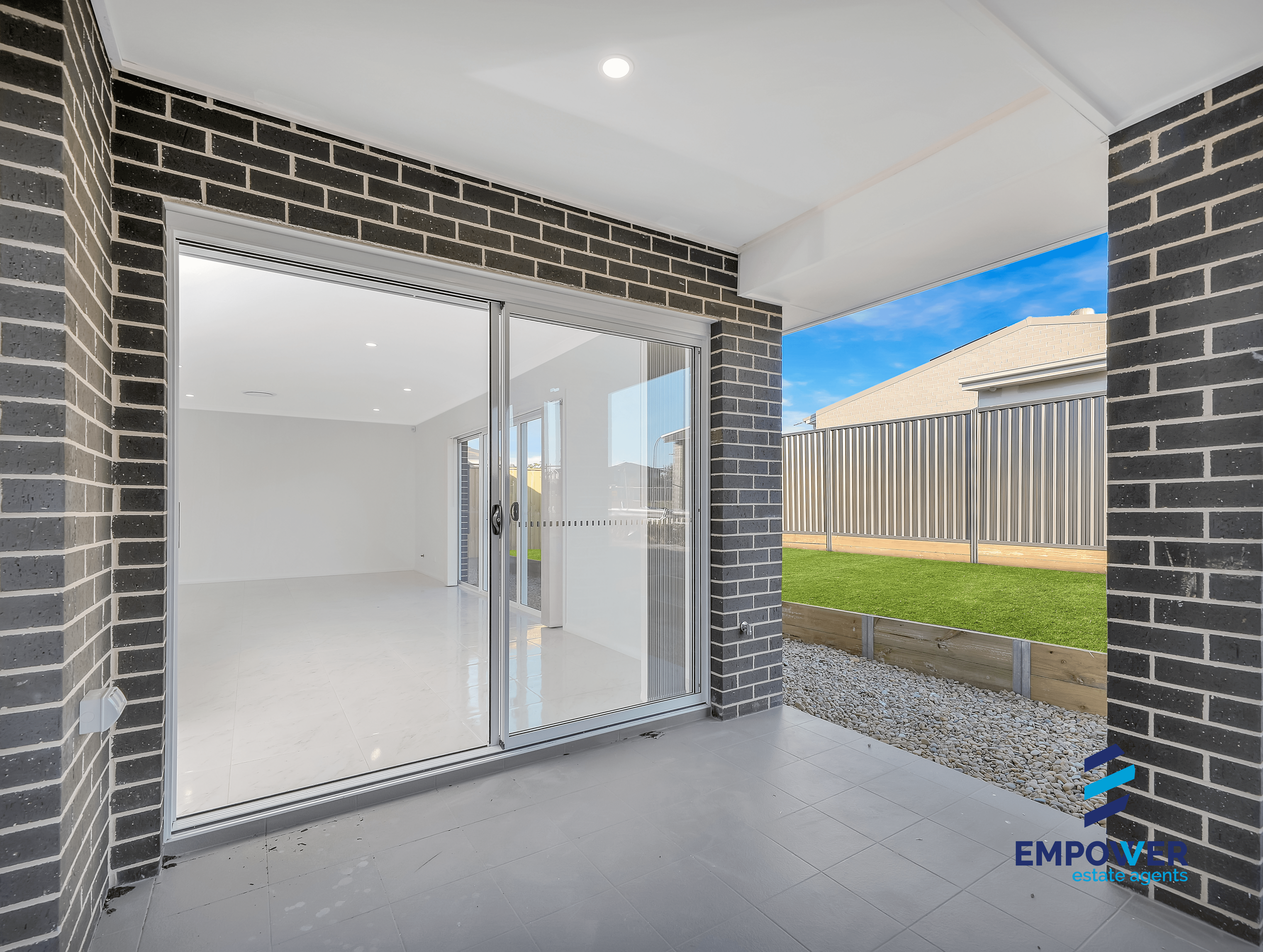44 Dowie Drive, CLAYMORE, NSW 2559