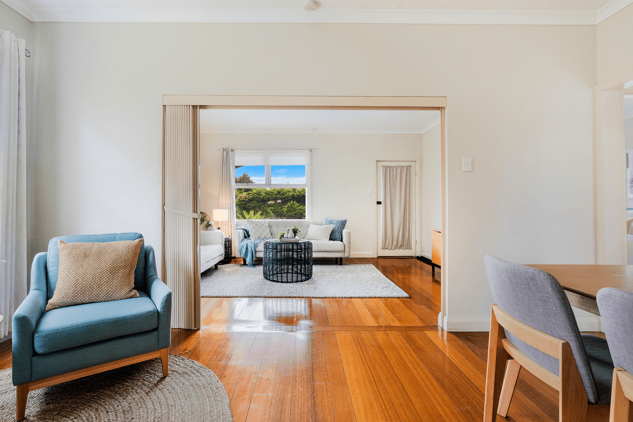 323 Gravelly Beach Road, GRAVELLY BEACH, TAS 7276