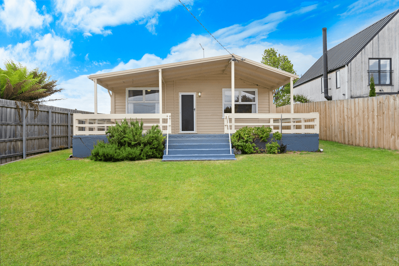 323 Gravelly Beach Road, GRAVELLY BEACH, TAS 7276