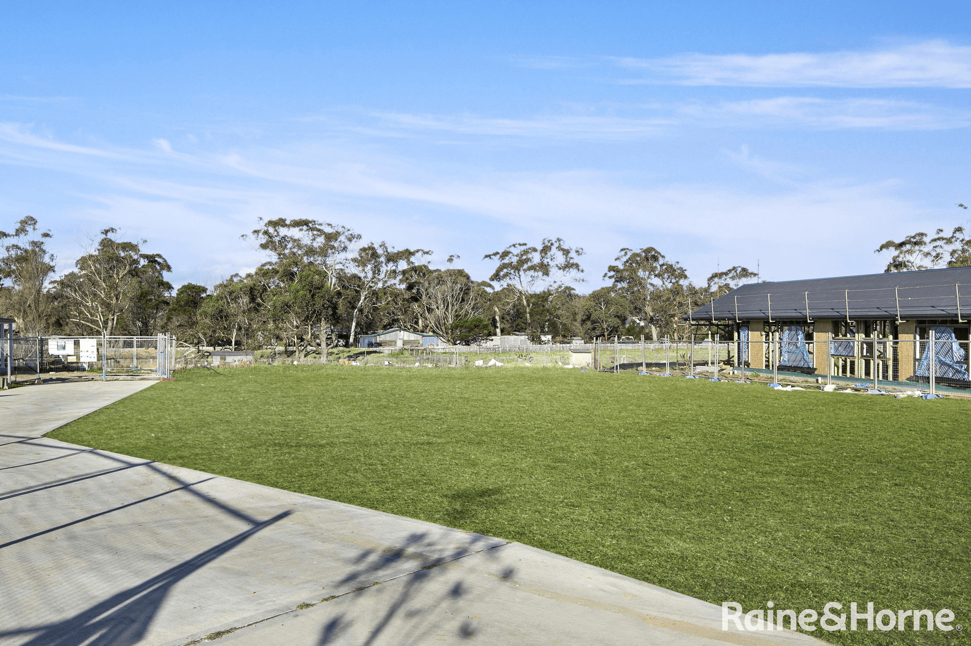 13 Poppy Place, BALACLAVA, NSW 2575