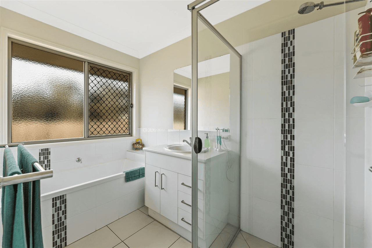 7 Dove Crescent, Kleinton, QLD 4352