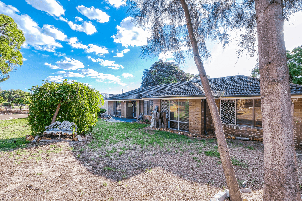 26 Rushton Road, MARTIN, WA 6110