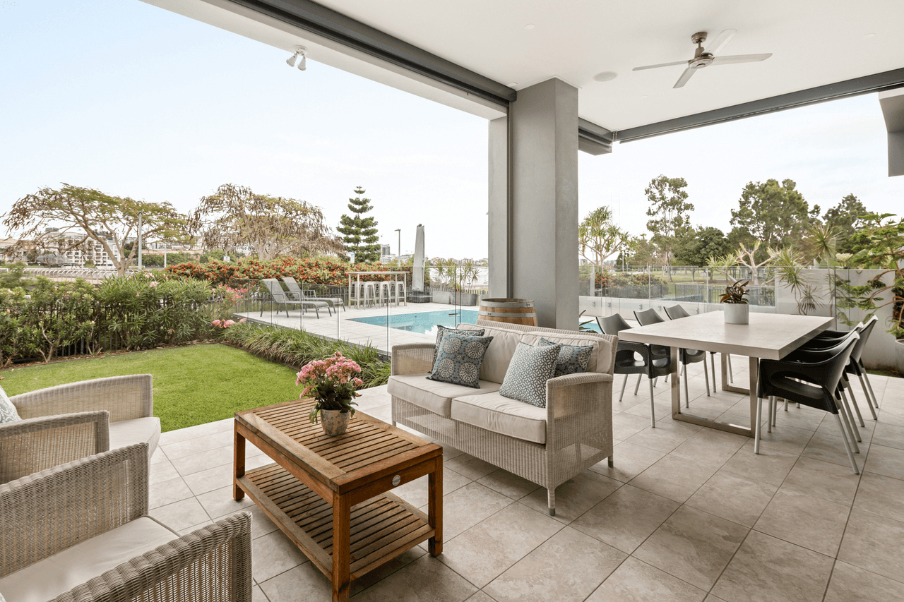 17 Waterline Crescent, BULIMBA, QLD 4171