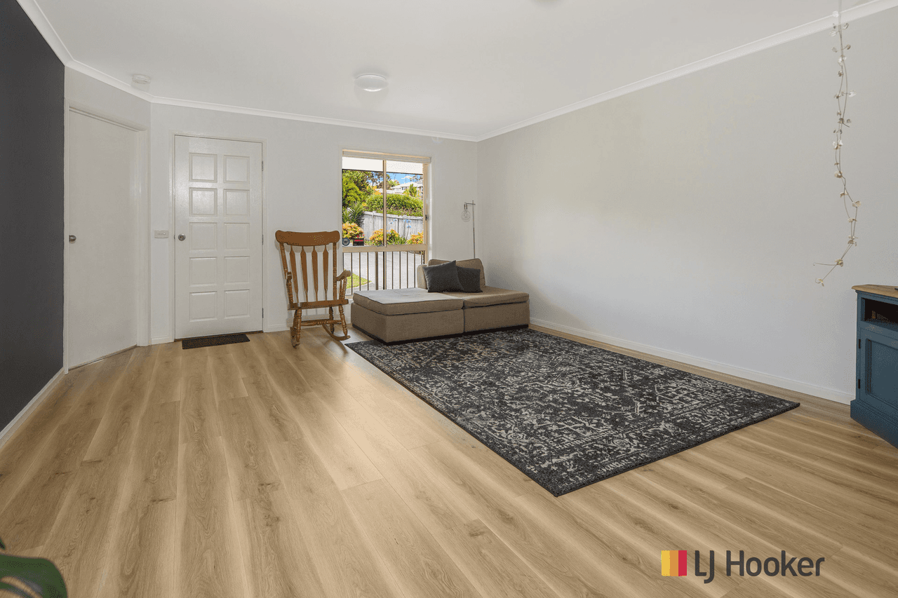 33 Wills Crescent, DENHAMS BEACH, NSW 2536