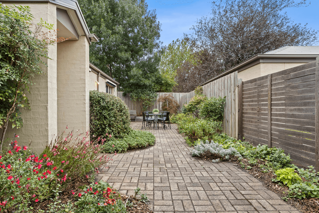 3/40 Urquhart Street, WOODEND, VIC 3442