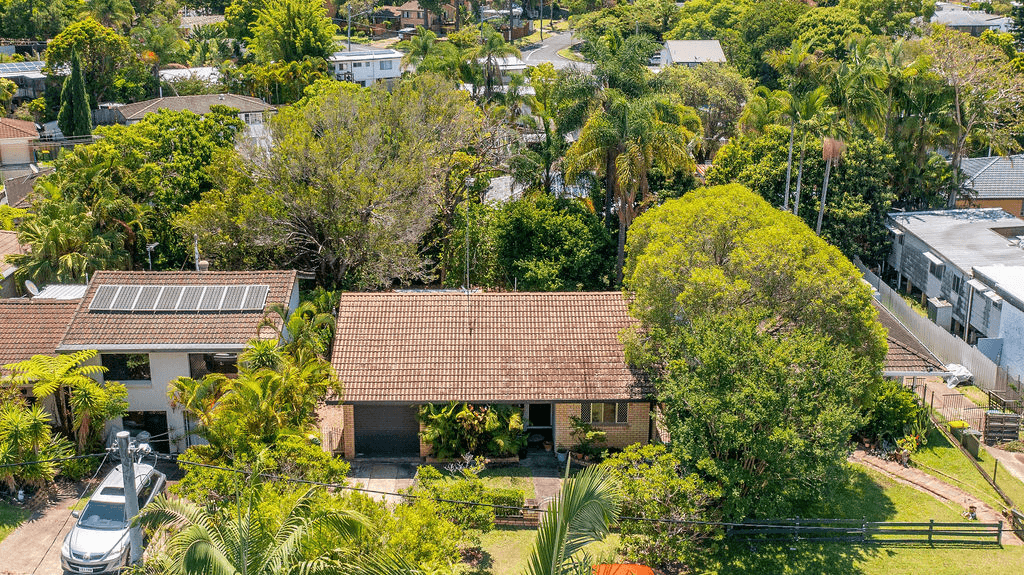 21 Berrigan Street, SOUTHPORT, QLD 4215