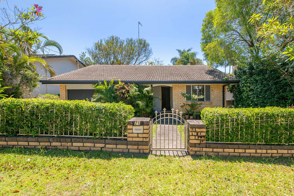 21 Berrigan Street, SOUTHPORT, QLD 4215
