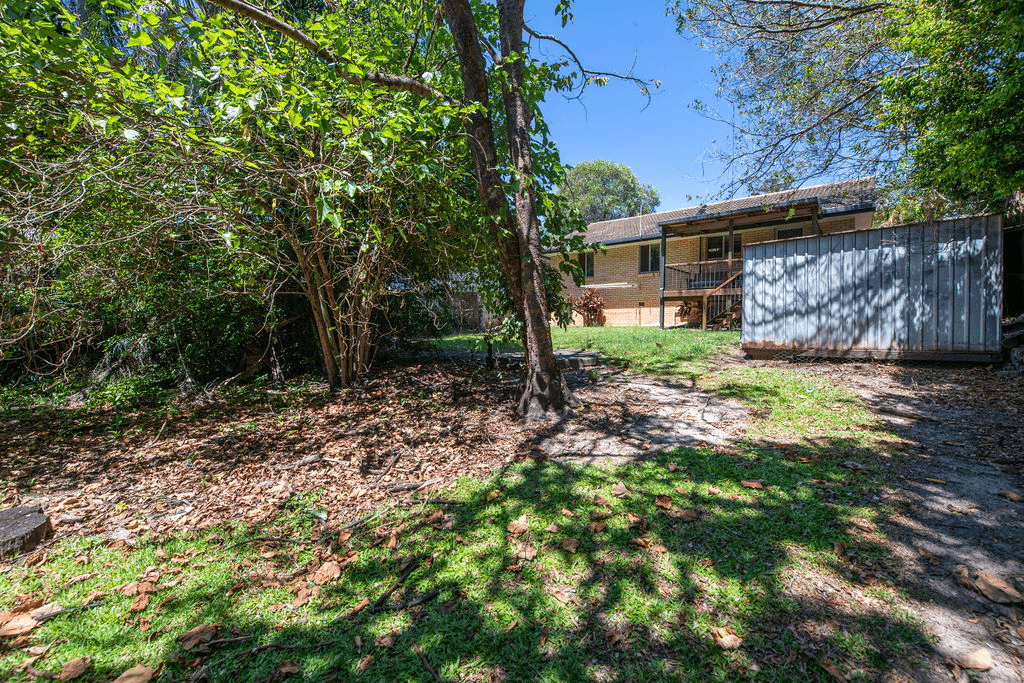 21 Berrigan Street, SOUTHPORT, QLD 4215