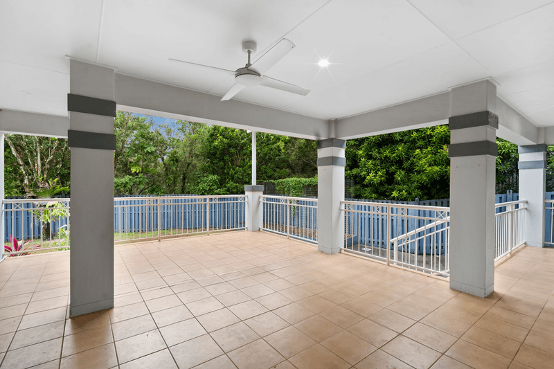 71 Riverwood Drive, ASHMORE, QLD 4214