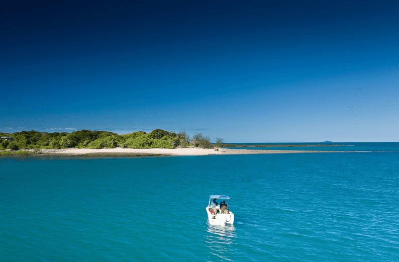 1 Island Street (Victor Island), WHITSUNDAYS, QLD 4802