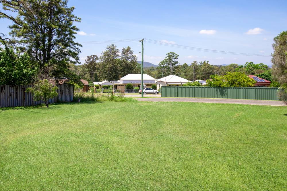 4 Cooma Street, ABERMAIN, NSW 2326
