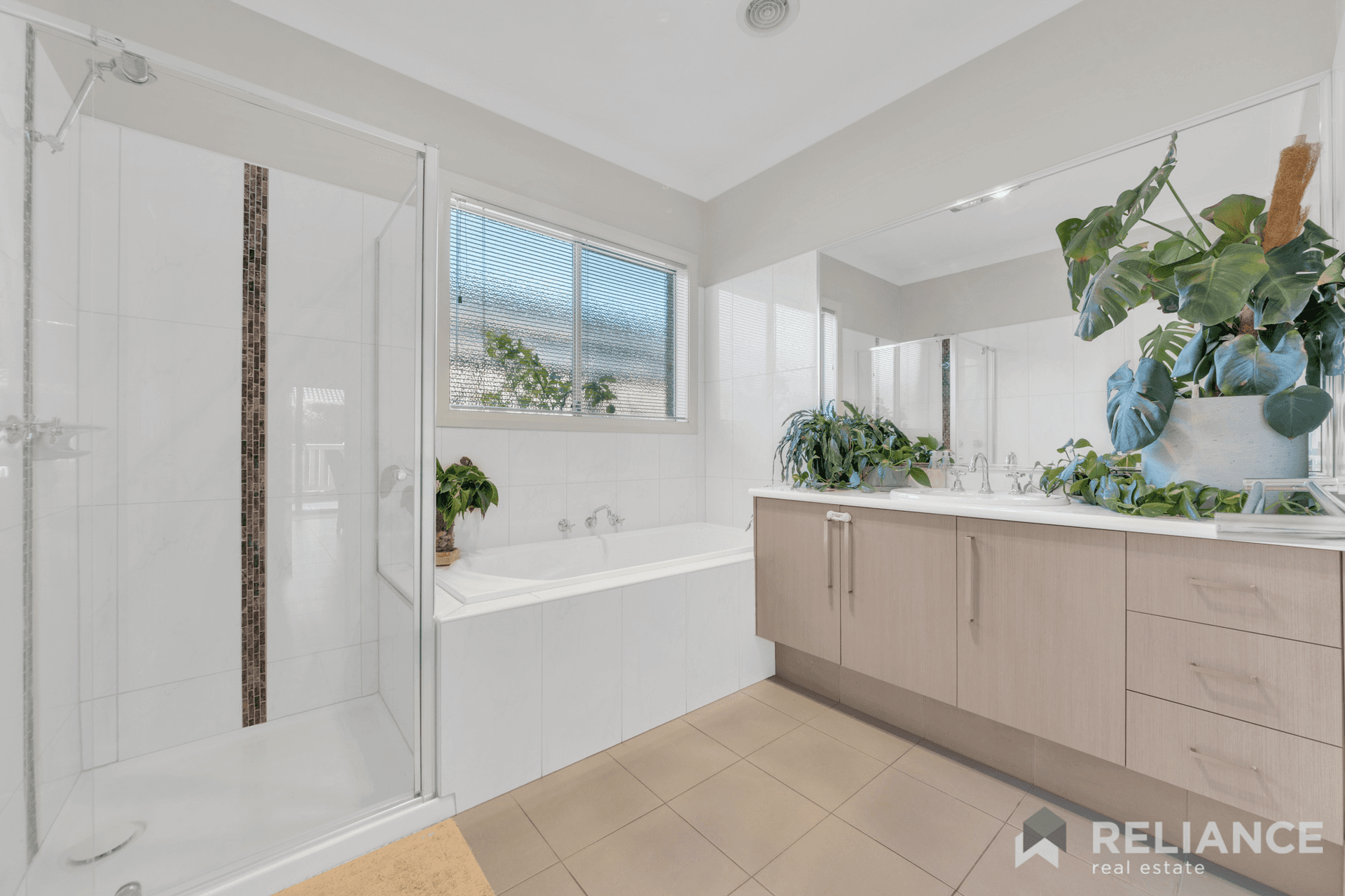 64 Dalray Crescent, Kurunjang, VIC 3337