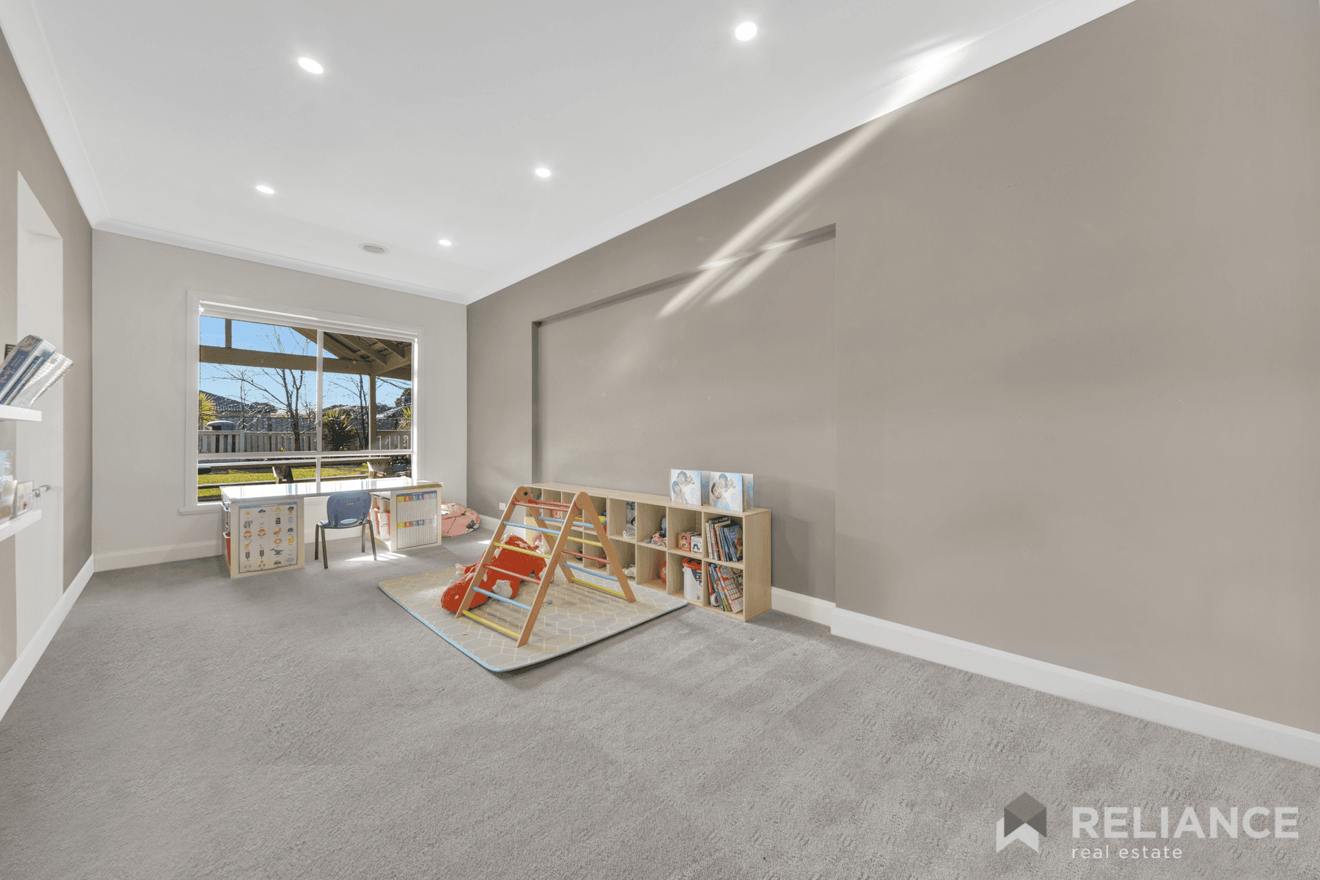 64 Dalray Crescent, Kurunjang, VIC 3337