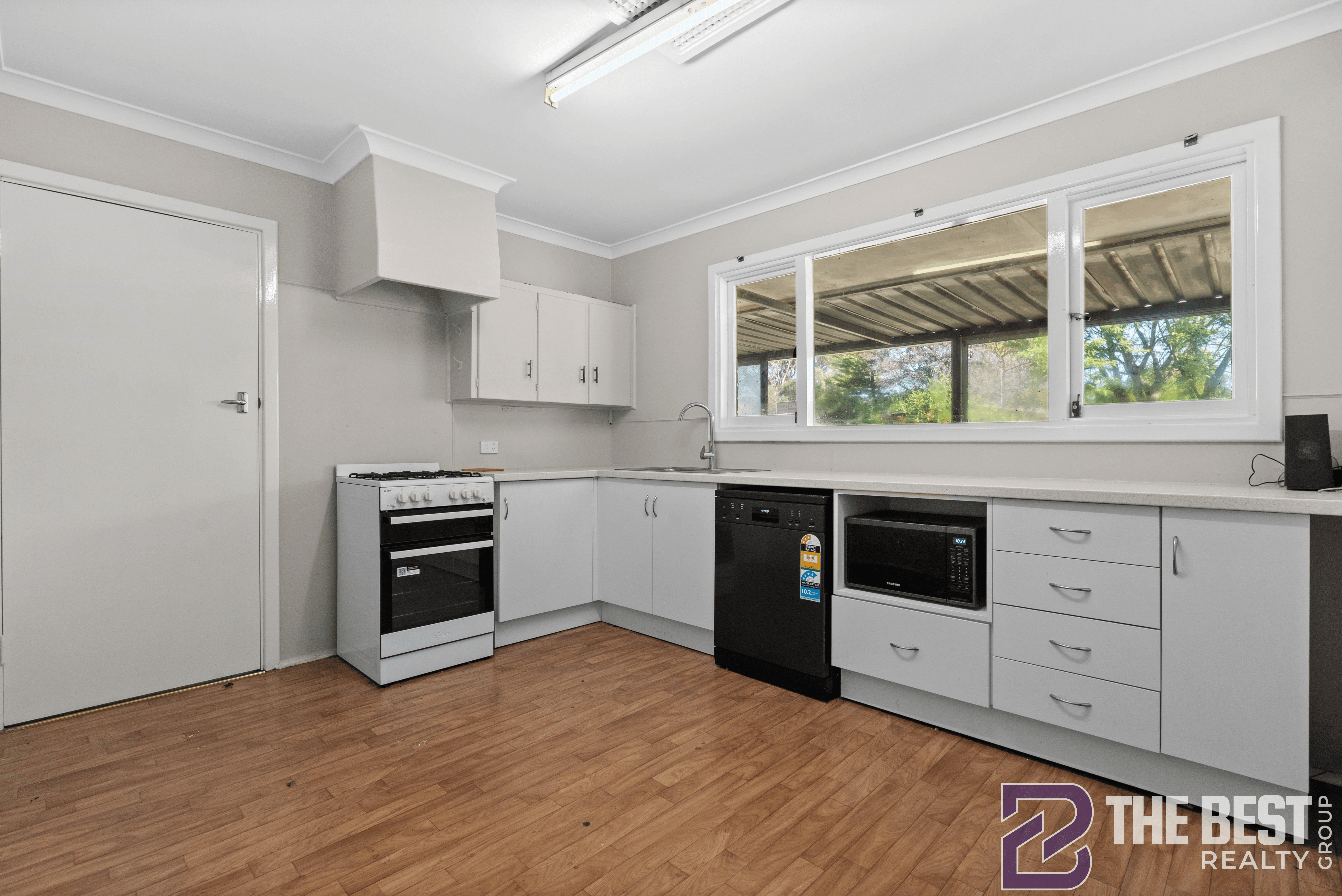 11 Tarrawan Road, ARMADALE, WA 6112