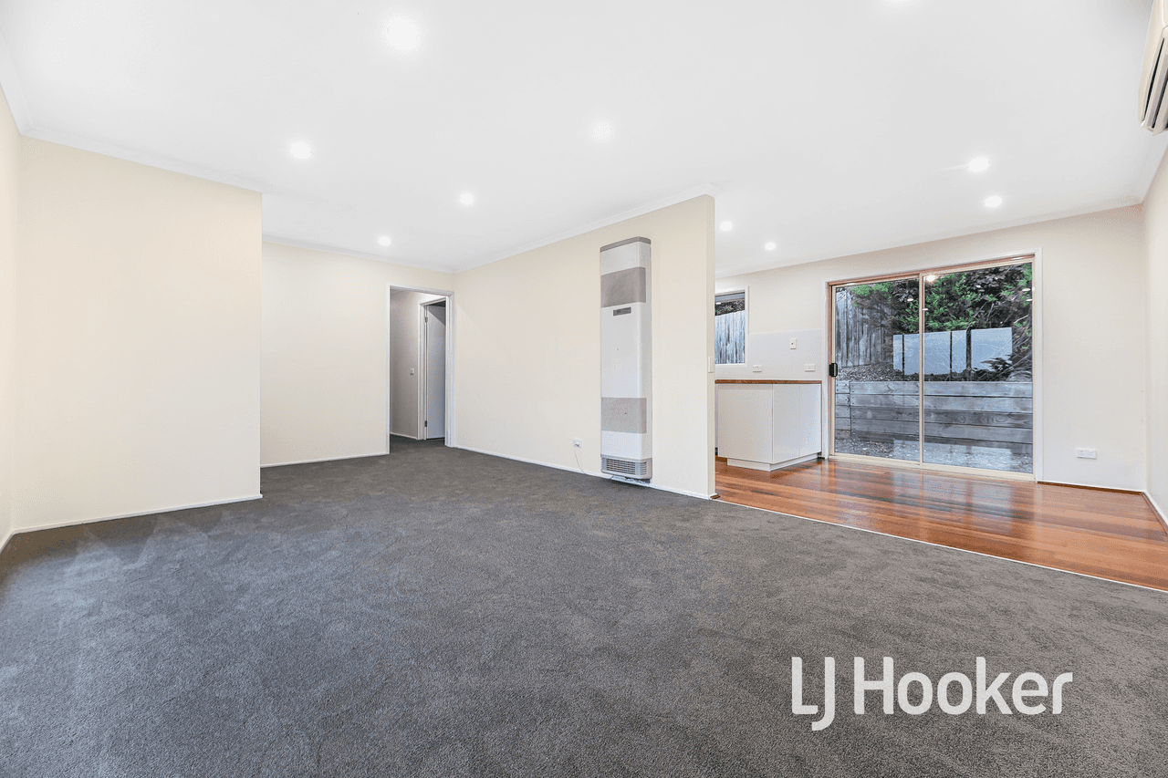 1 Earle Close, PAKENHAM, VIC 3810