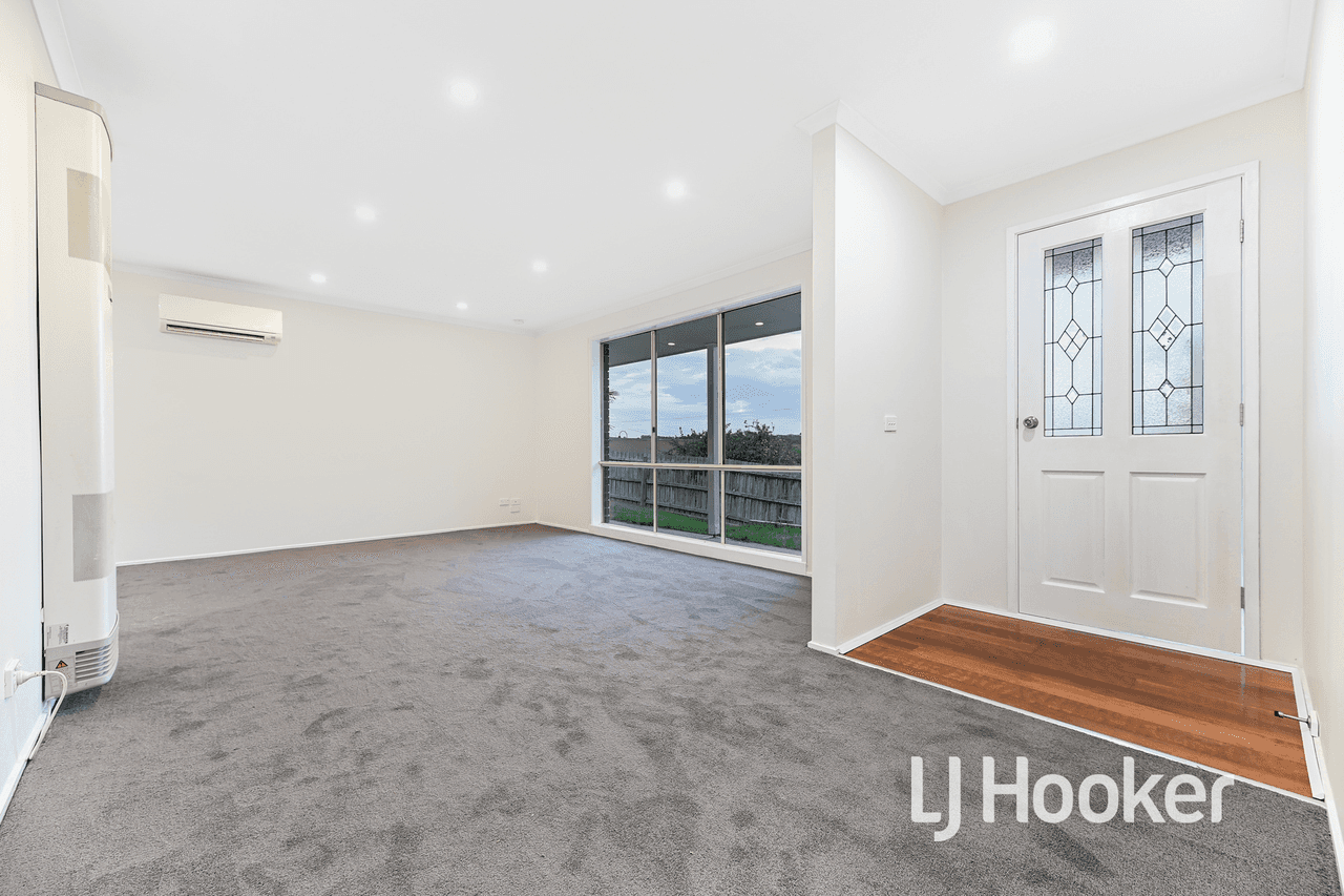 1 Earle Close, PAKENHAM, VIC 3810