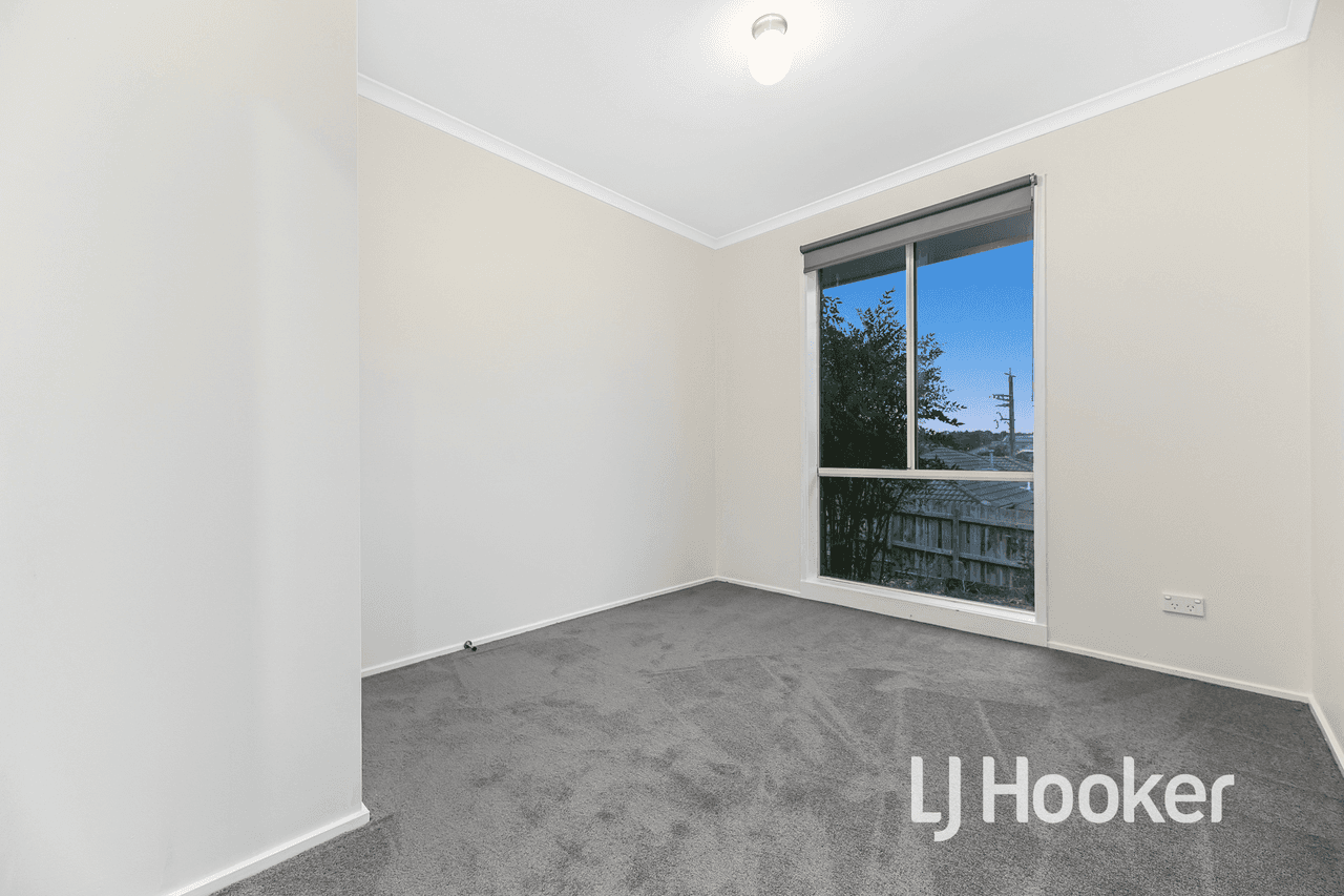 1 Earle Close, PAKENHAM, VIC 3810