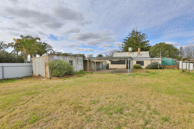 9 The Centreway, RED CLIFFS, VIC 3496