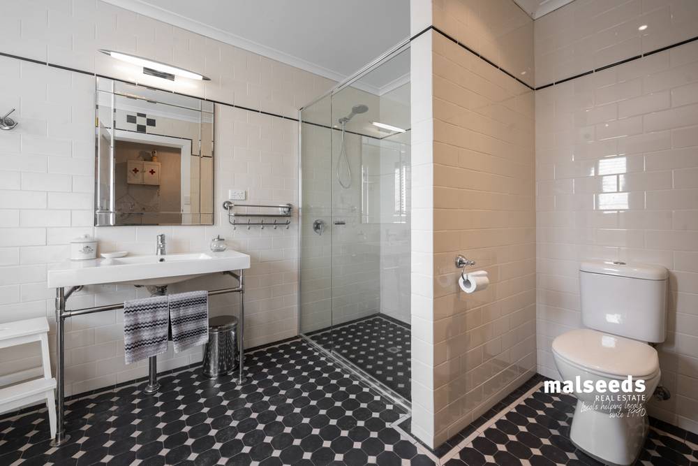 13 Bell Street, Port Macdonnell, SA 5291
