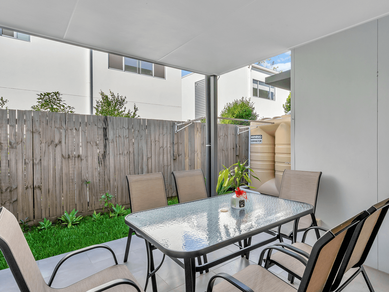Unit 7/22  Careel Close, Helensvale, QLD 4212