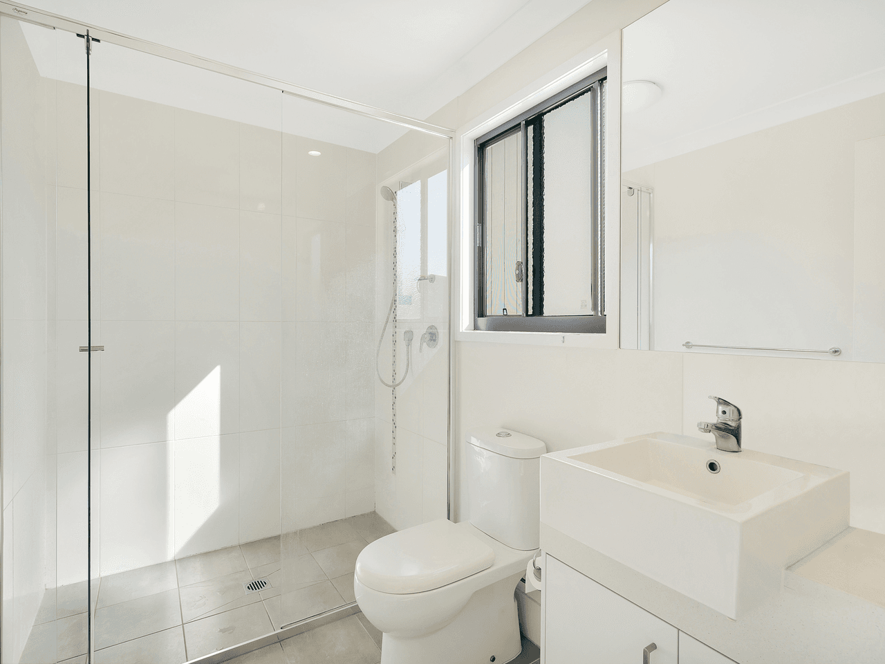 Unit 7/22  Careel Close, Helensvale, QLD 4212