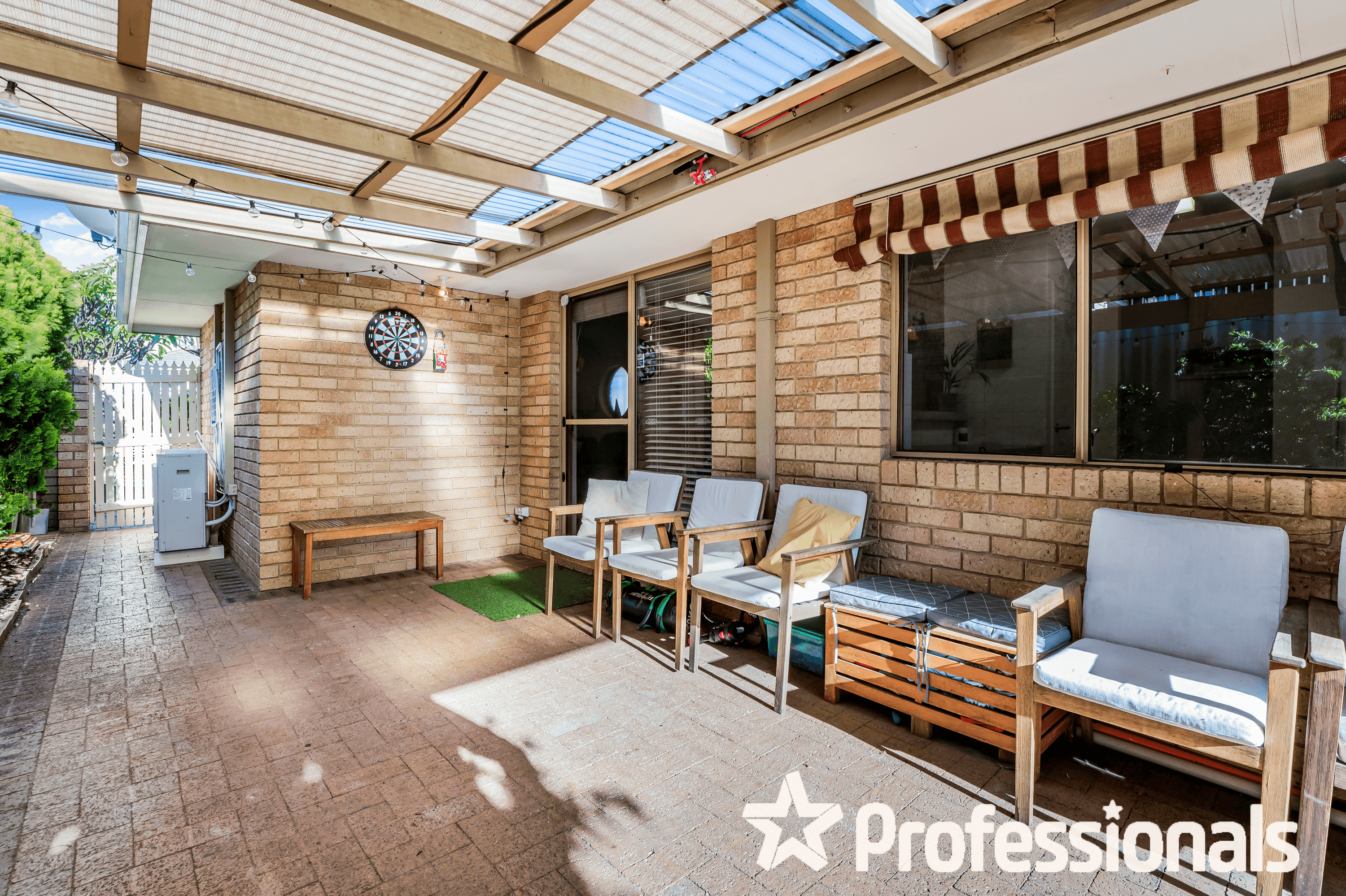 4/7 Ravenswood Drive, NOLLAMARA, WA 6061