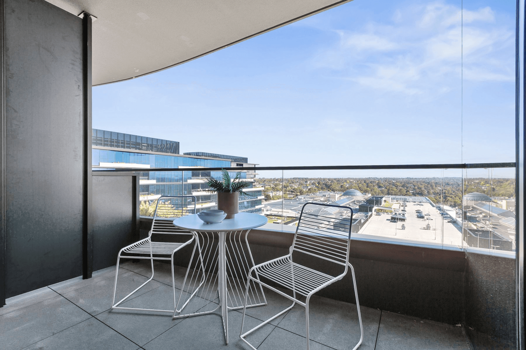 904/25 O'Sullivan Road, GLEN WAVERLEY, VIC 3150