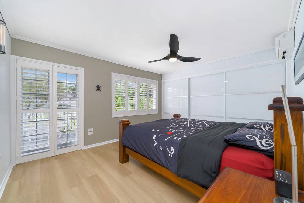 17 Fernlea Avenue, Scarborough, QLD 4020