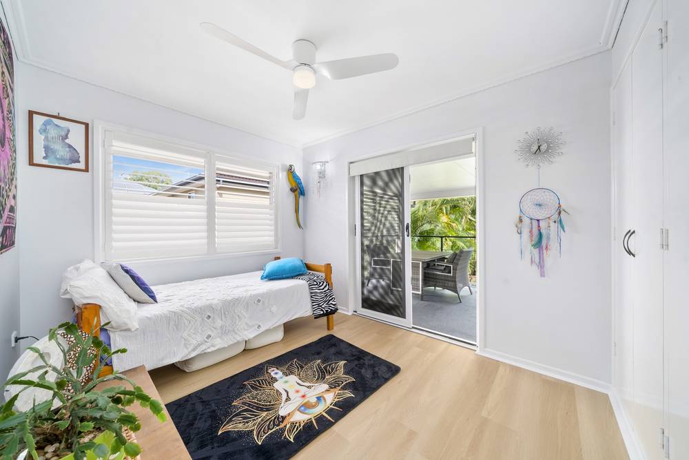 17 Fernlea Avenue, Scarborough, QLD 4020