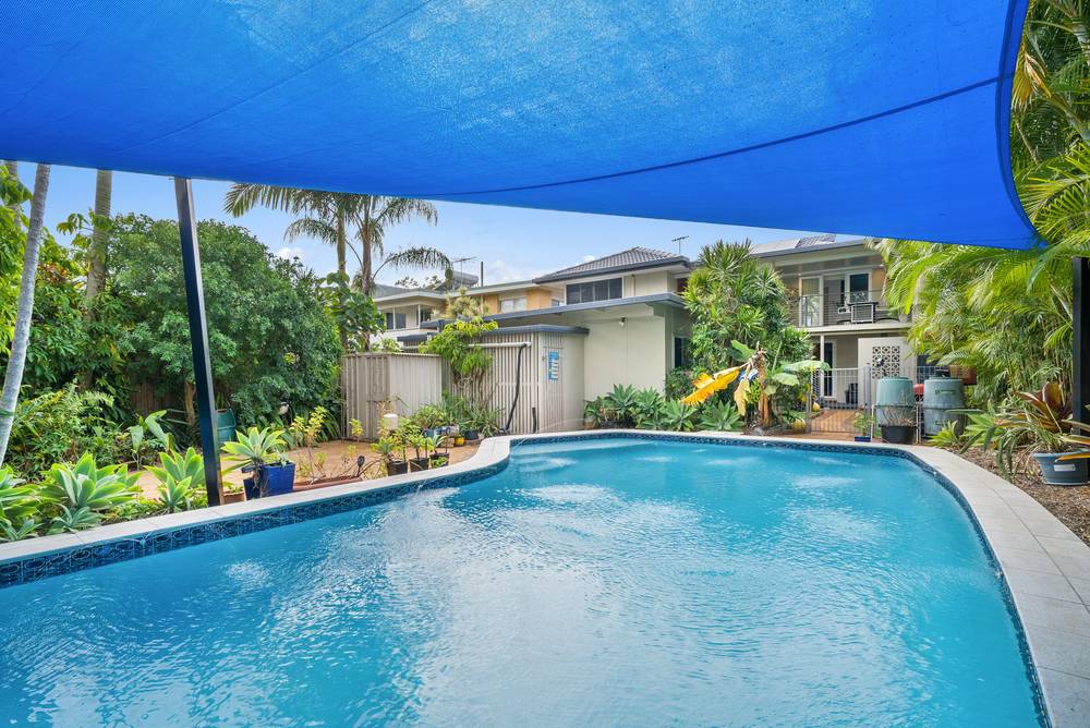 17 Fernlea Avenue, Scarborough, QLD 4020
