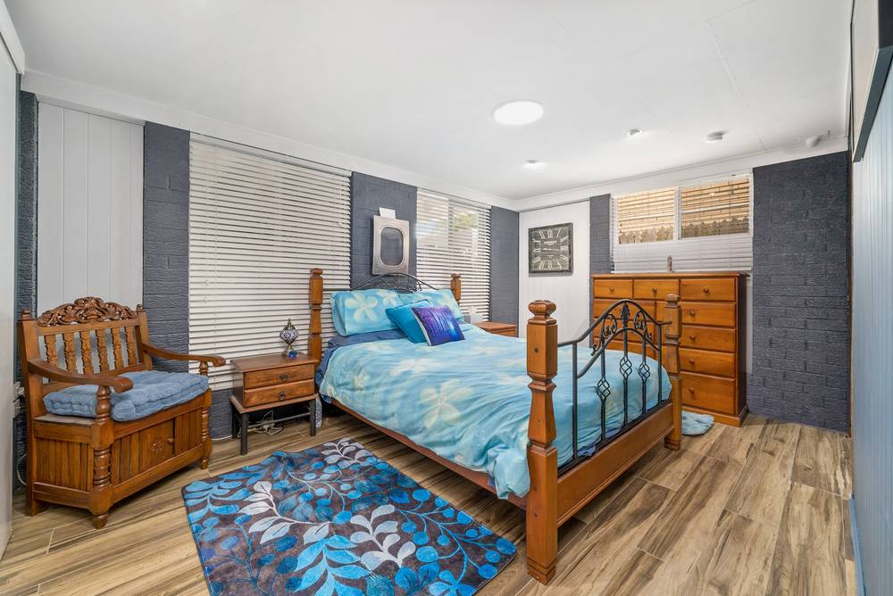 17 Fernlea Avenue, Scarborough, QLD 4020