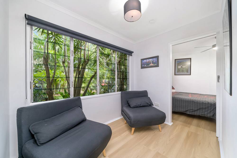 17 Fernlea Avenue, Scarborough, QLD 4020