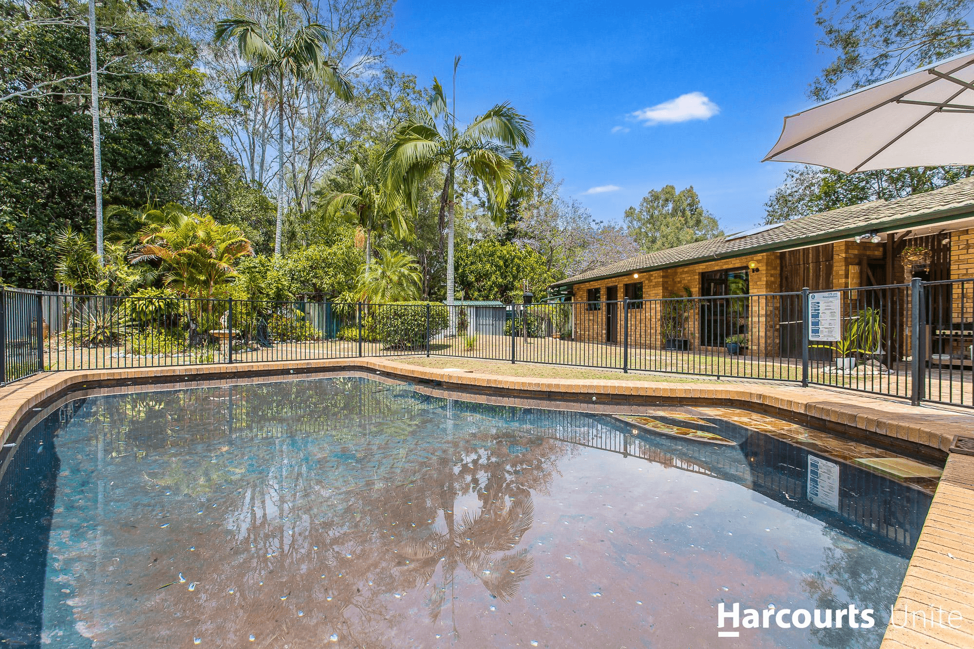 1 Barbados Boulevard, DECEPTION BAY, QLD 4508