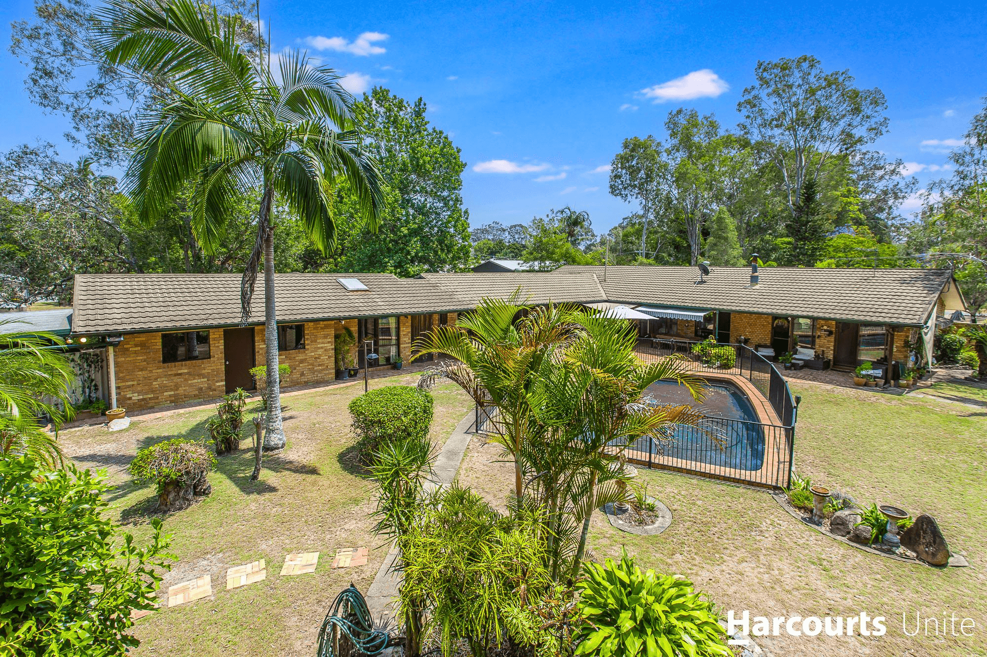 1 Barbados Boulevard, DECEPTION BAY, QLD 4508