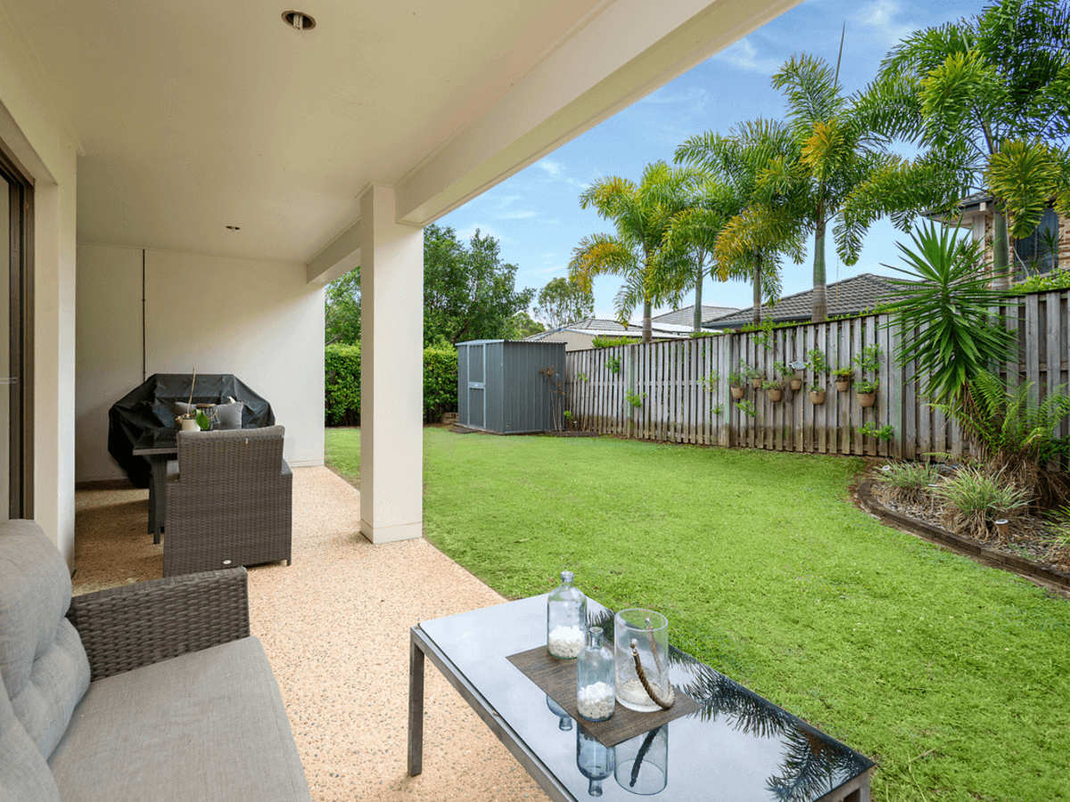 17 Chesterton Street, Pacific Pines, QLD 4211