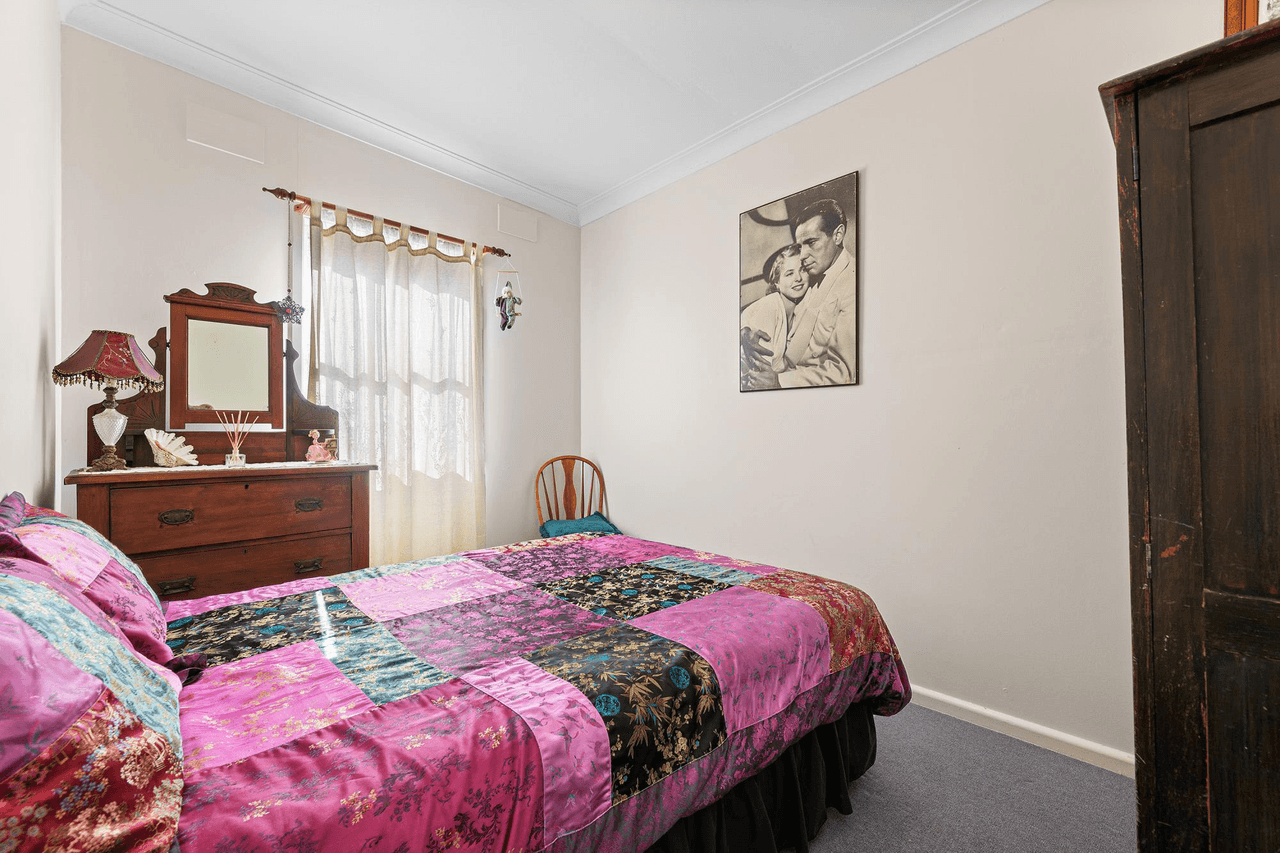 4 Sutcliffe Street, BODALLA, NSW 2545