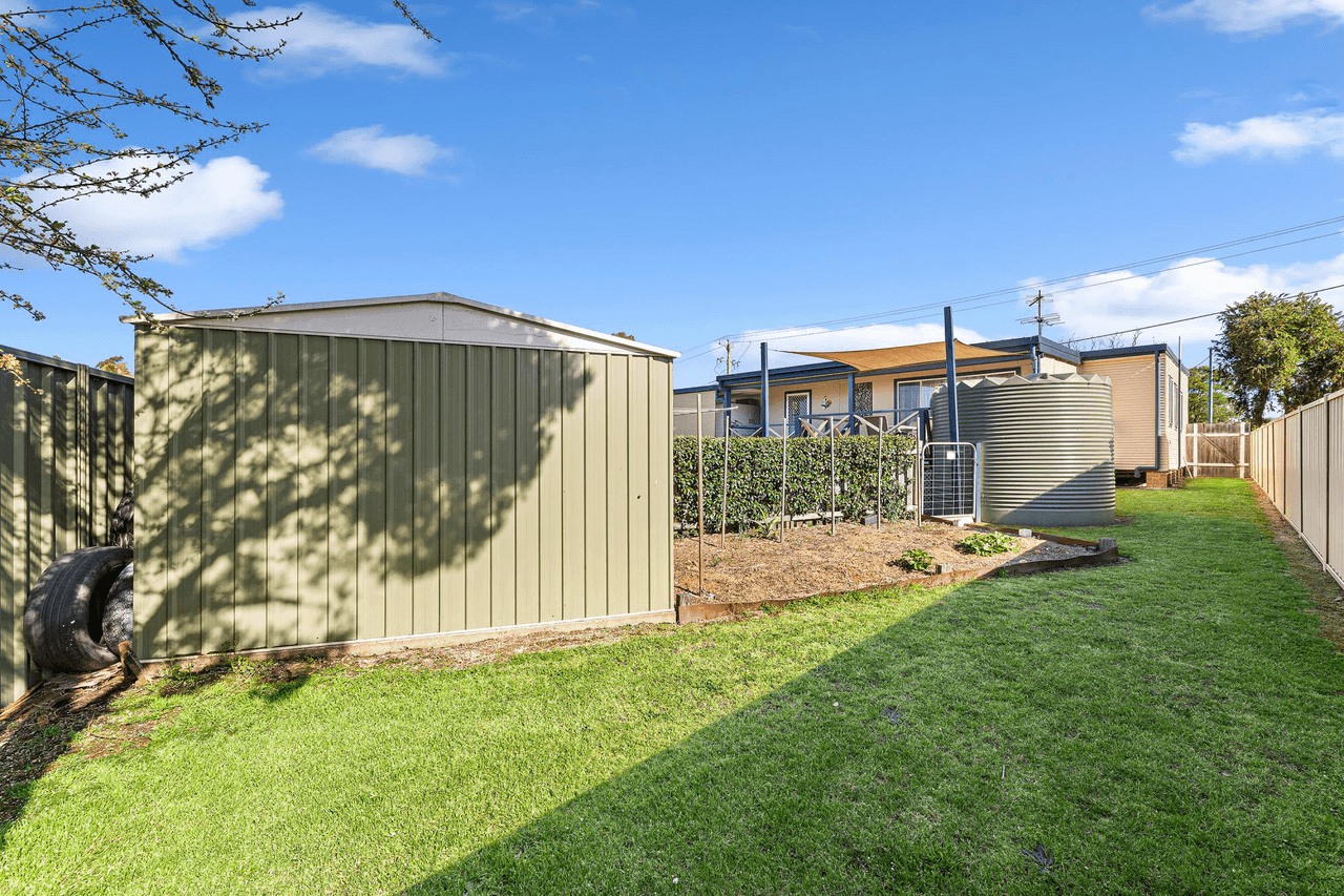 4 Sutcliffe Street, BODALLA, NSW 2545