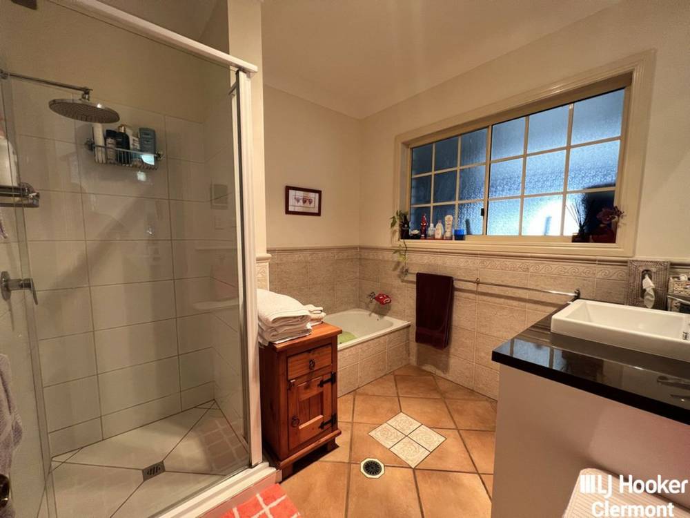 2 Box Street, CLERMONT, QLD 4721