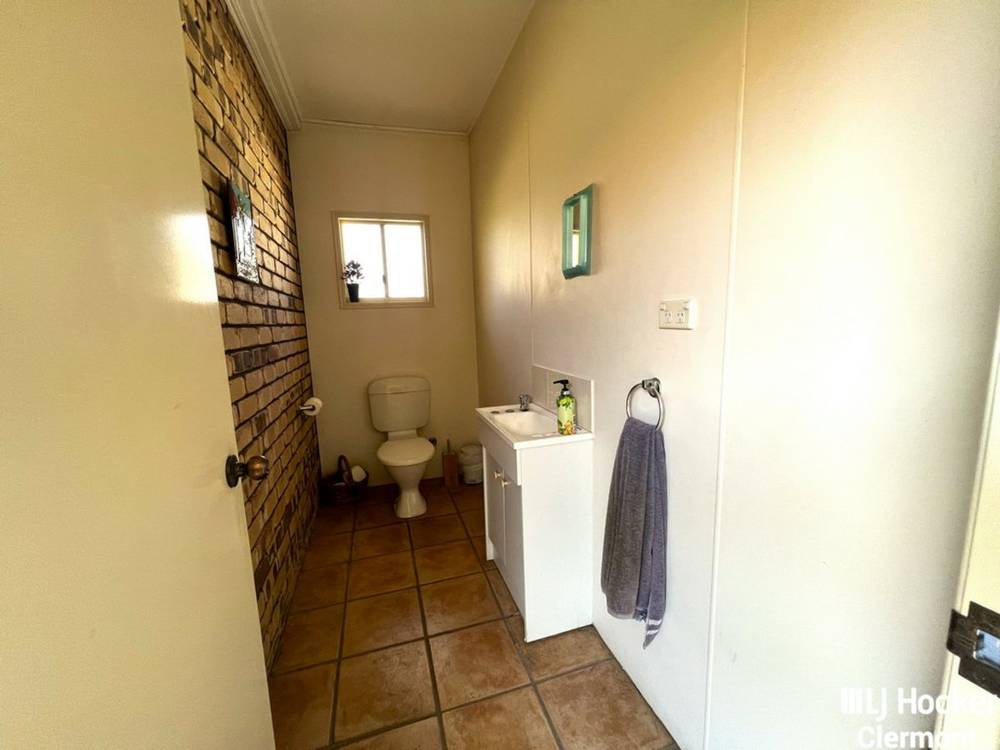 2 Box Street, CLERMONT, QLD 4721