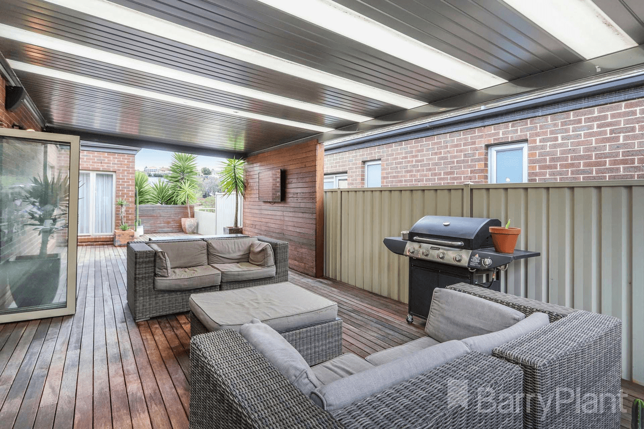 20 Clare Boulevard, Greenvale, VIC 3059