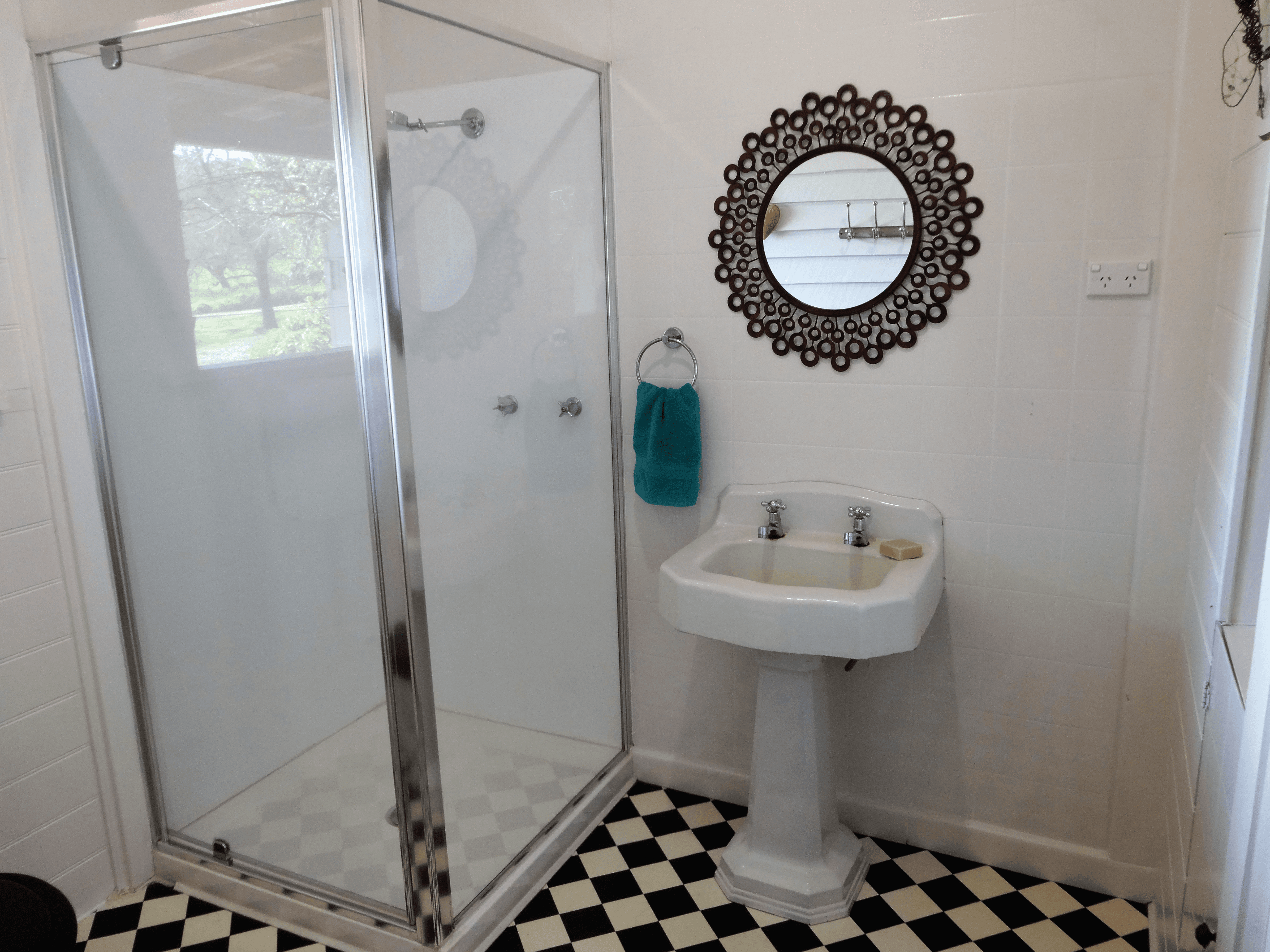 84 Kings Lane, MOYHU, VIC 3732