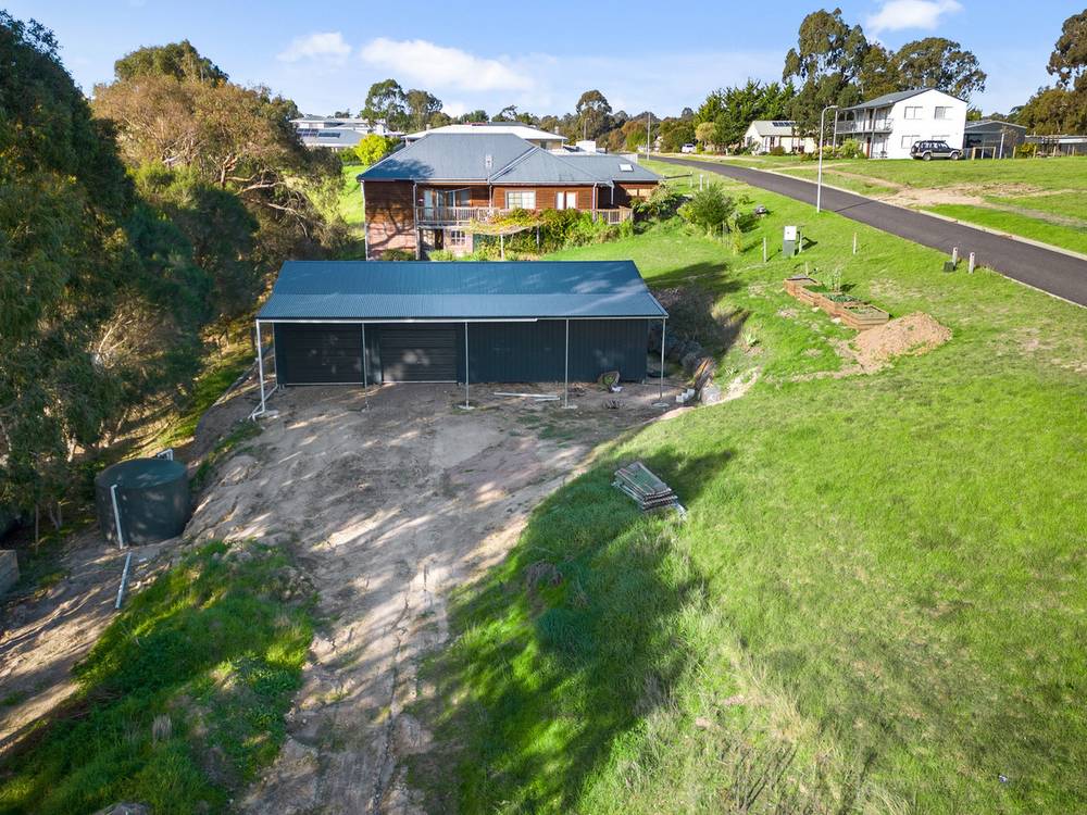 24 Seagull Avenue, Metung, VIC 3904
