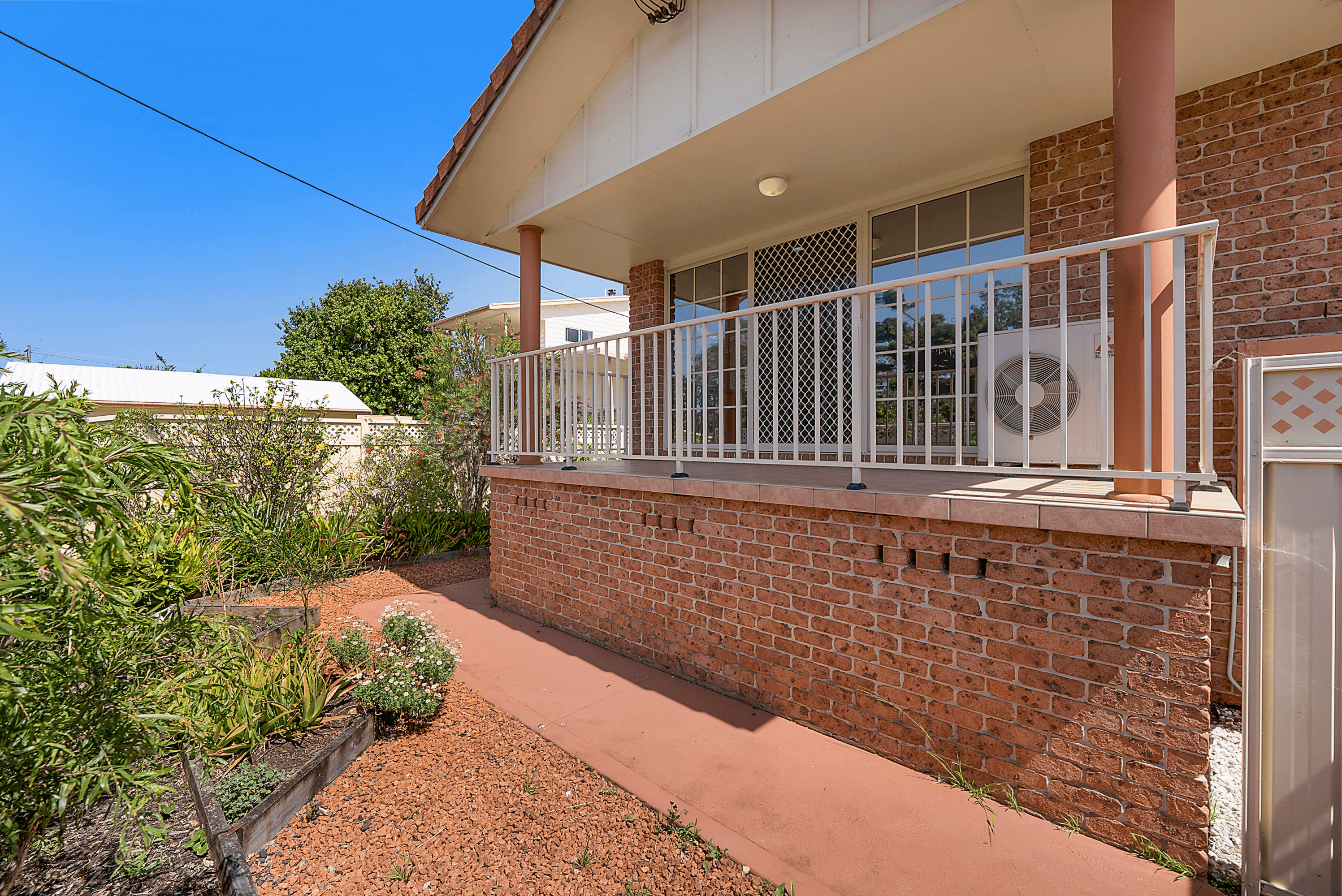 1/10 Mclennan Street, LAURIETON, NSW 2443