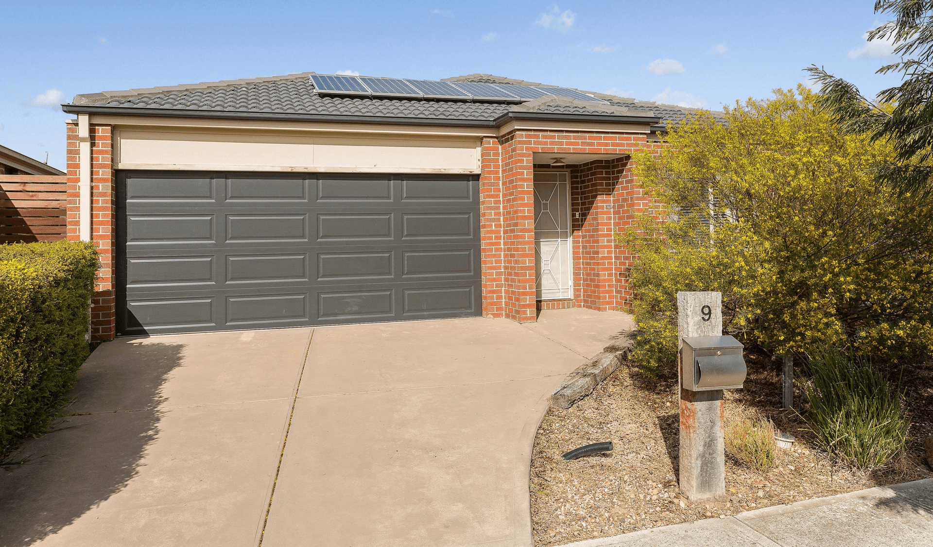 9 Millpond Drive, POINT COOK, VIC 3030