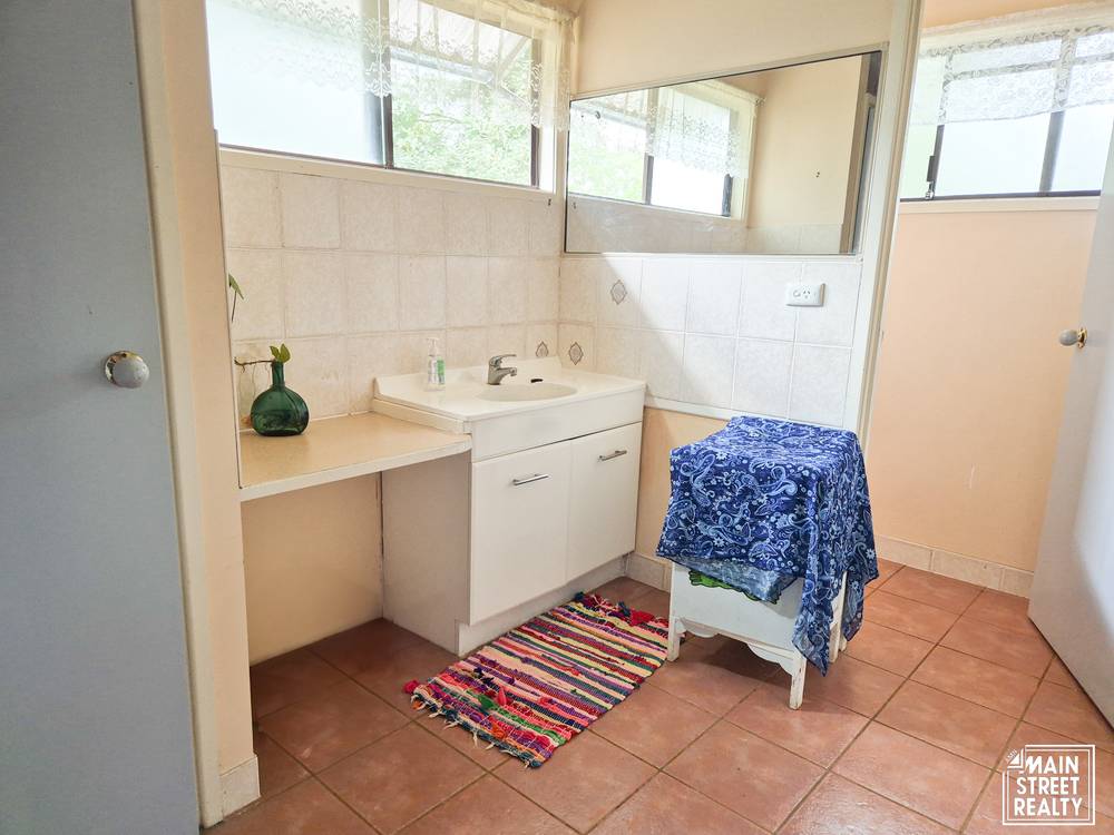 25 John Street, BLACKBUTT, QLD 4314