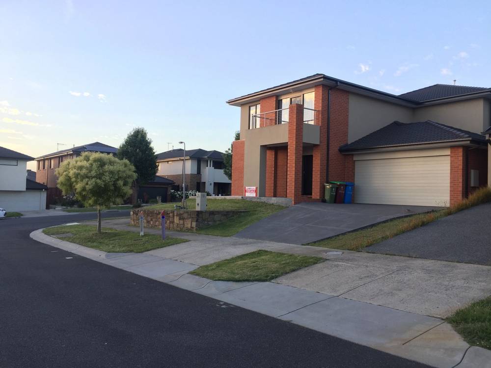 10 Lycium Road, Clyde North, VIC 3978